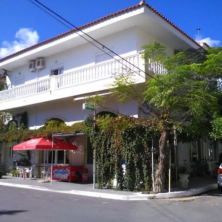 Karin & Nikos Hotel Ireo  Exterior foto